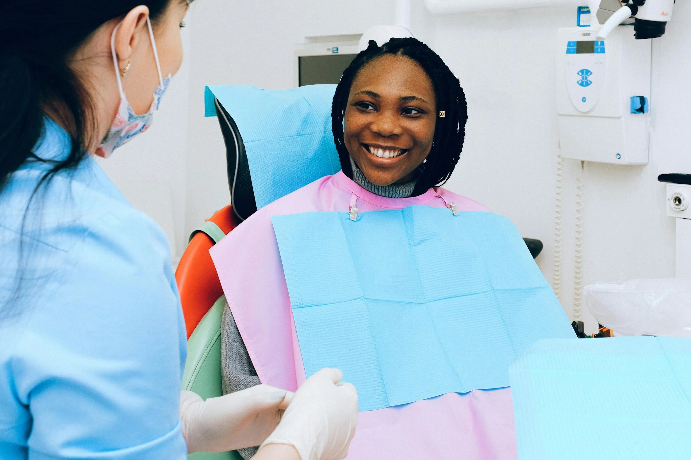 Your Guide to Selecting the Right Dental Clinic Near You